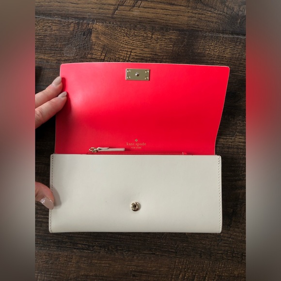 Kate Spade New York Cream with Hot Pink Coral Interior Leather Wallet - Picture 3 of 4